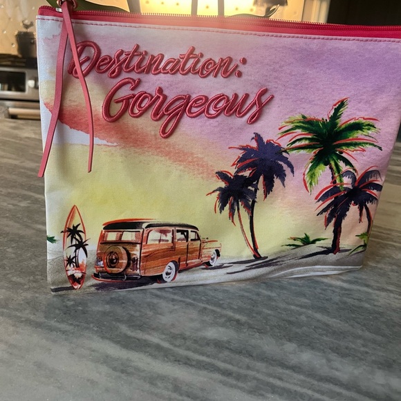 Vintage 🏝Merle ☀️Norman 🏝cosmetics ☀️🏝bag 🏝travel ☀️😂size toiletry 🏝☀️ - Picture 15 of 16